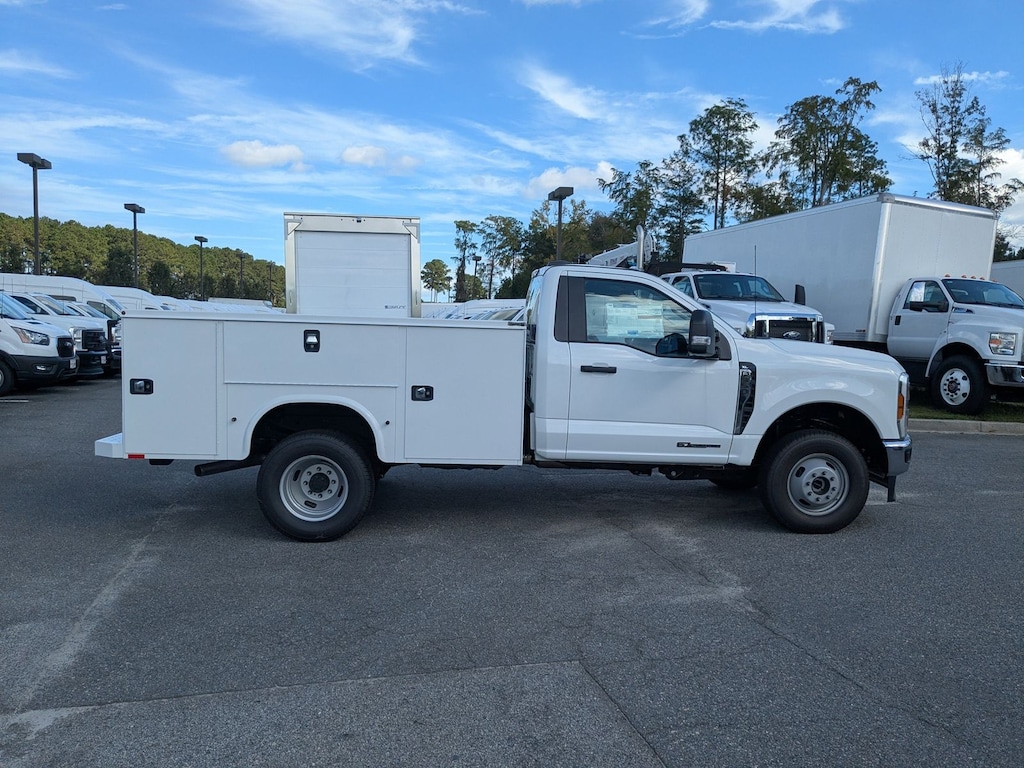 New 2025 Ford F-350 Chassis XL Chassis