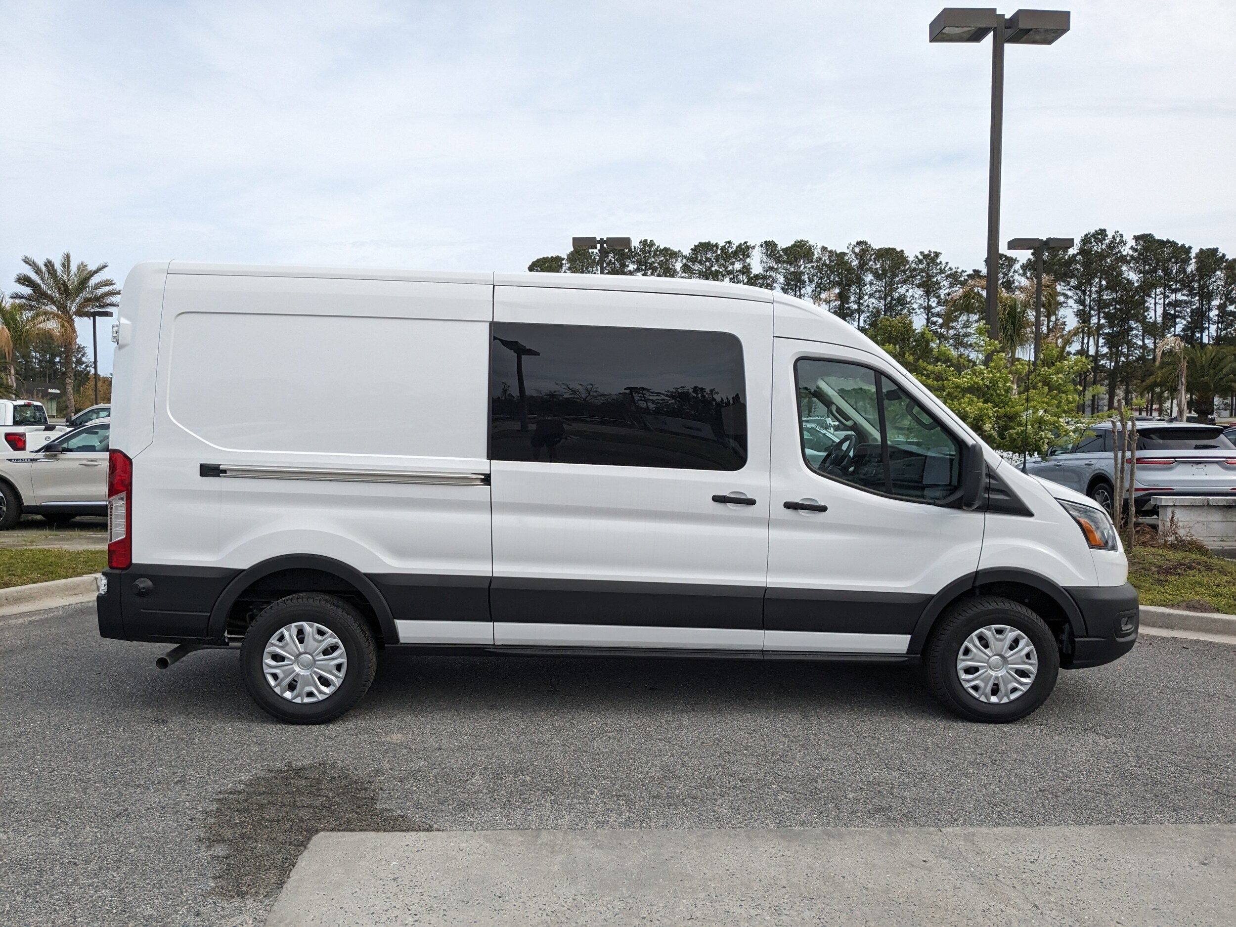 2024 Ford Transit photo 3
