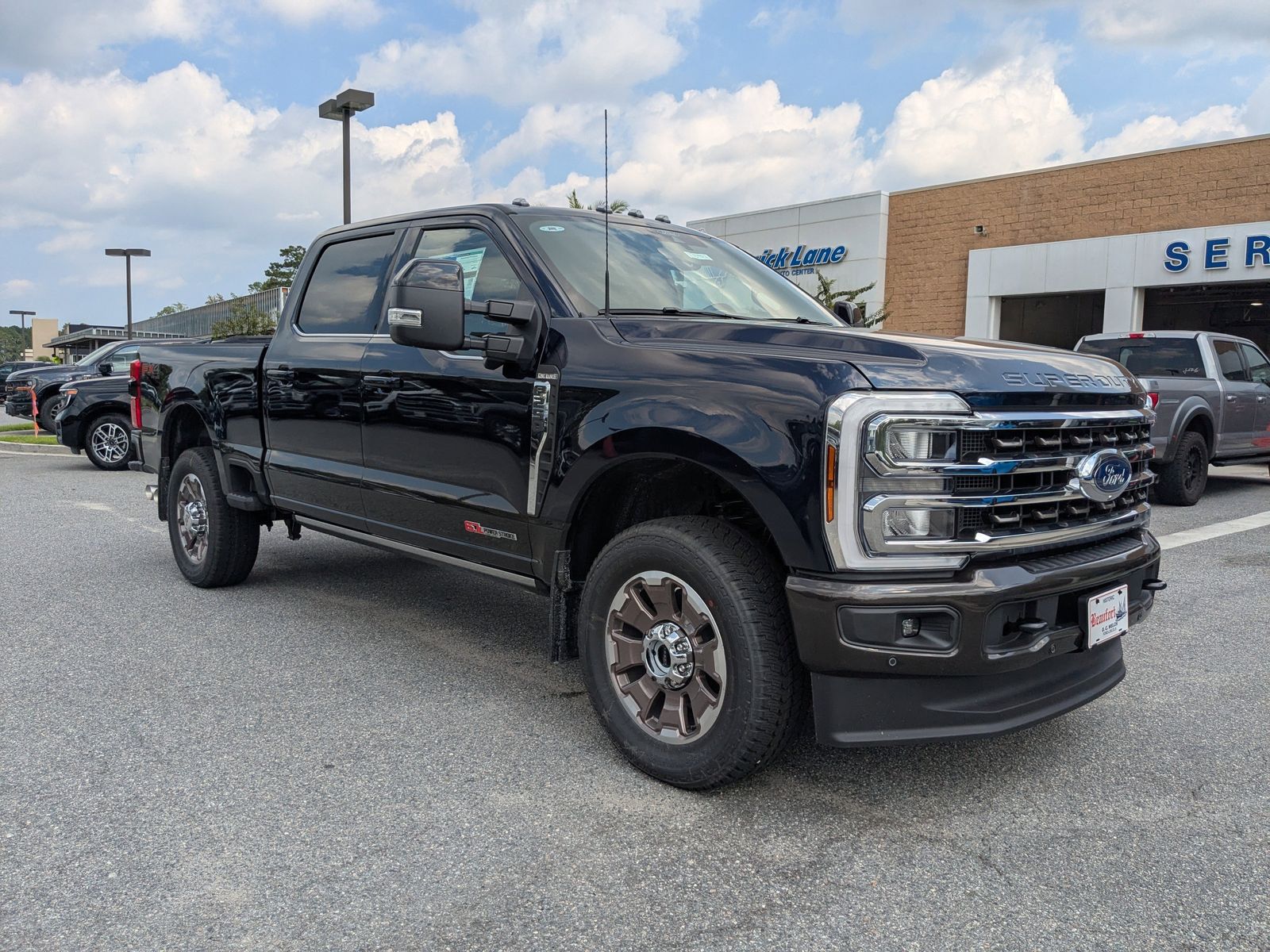 2025 Ford F-250 King Ranch photo 2