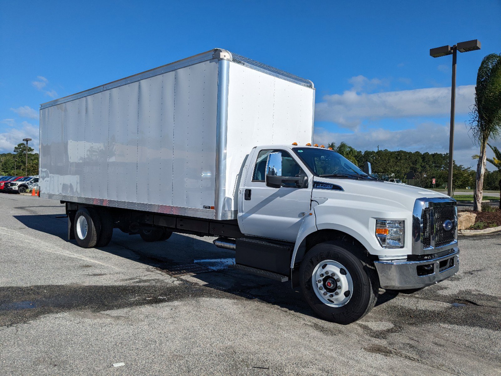 2025 Ford F-750 Base photo 2
