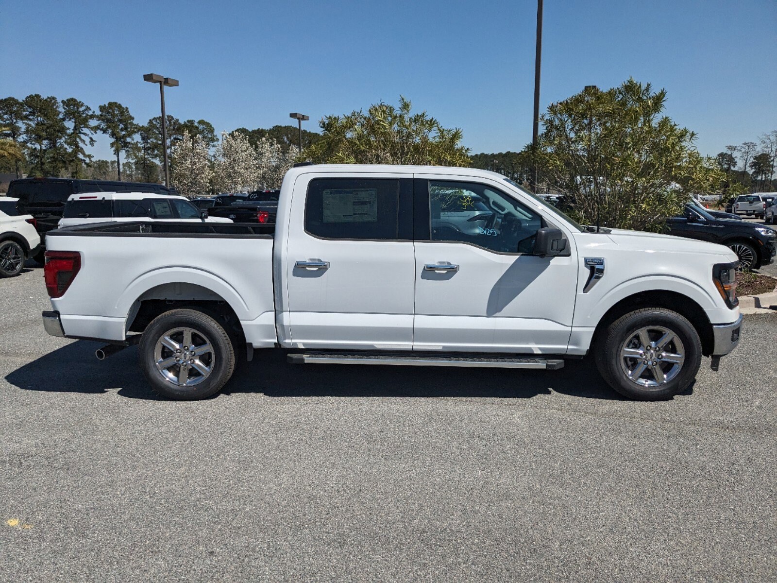 2024 Ford F-150 XLT photo 3