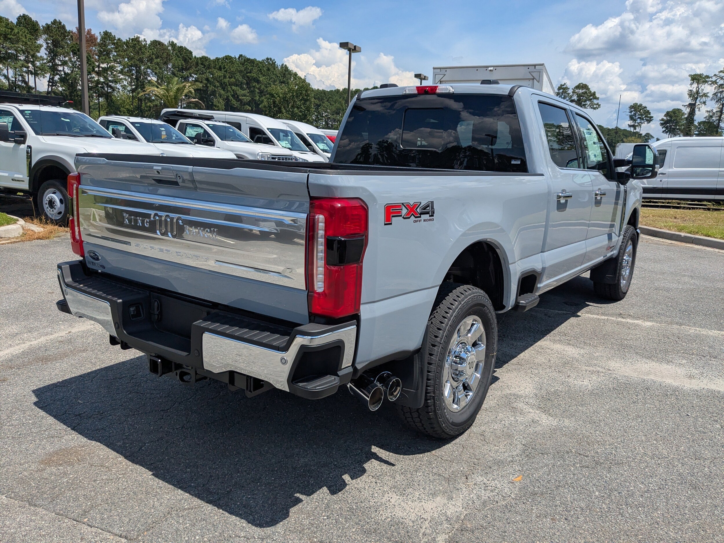 2025 Ford F-250 King Ranch photo 4