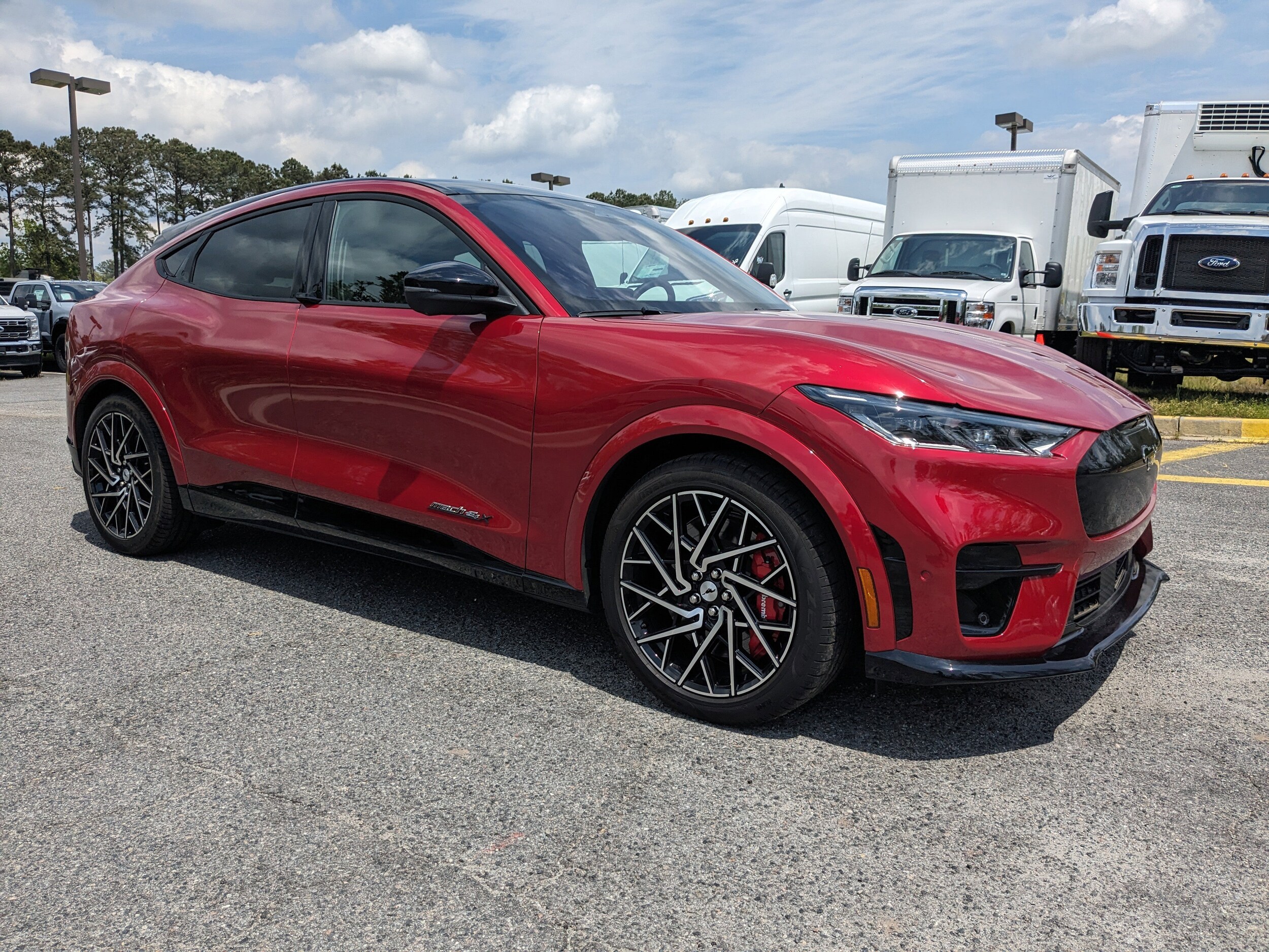 2023 Ford Mustang Mach-E GT photo 2
