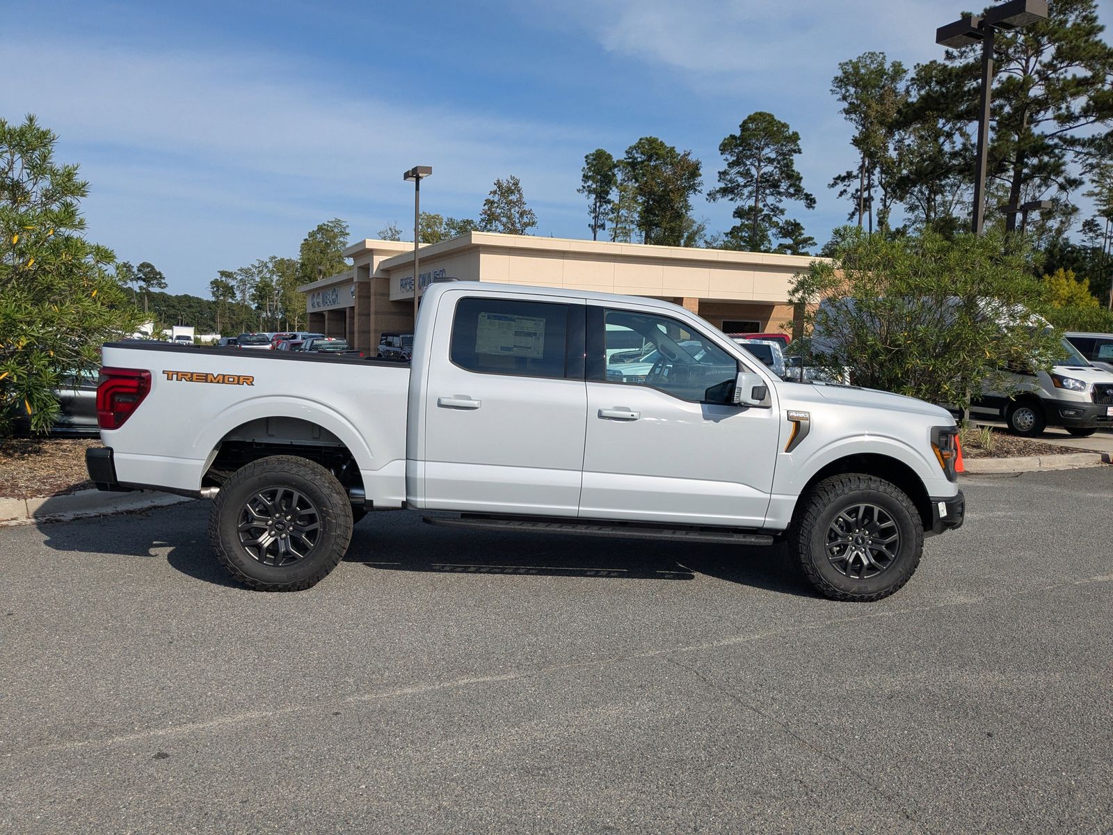 2025 Ford F-150 Tremor photo 3