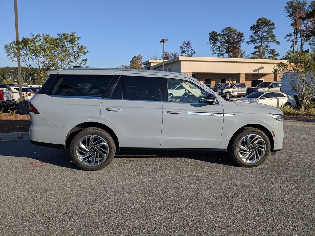 Certified 2025 Lincoln Navigator Reserve SUV