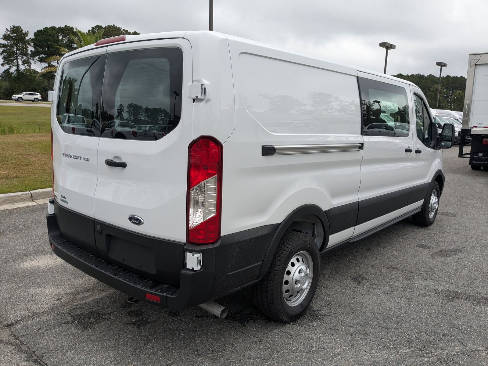 2025 Ford Transit photo 3