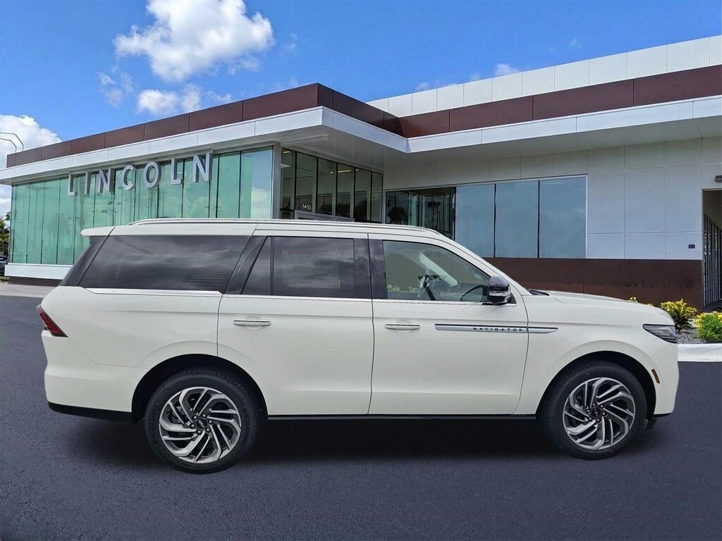 New 2027 Lincoln Navigator Reserve SUV