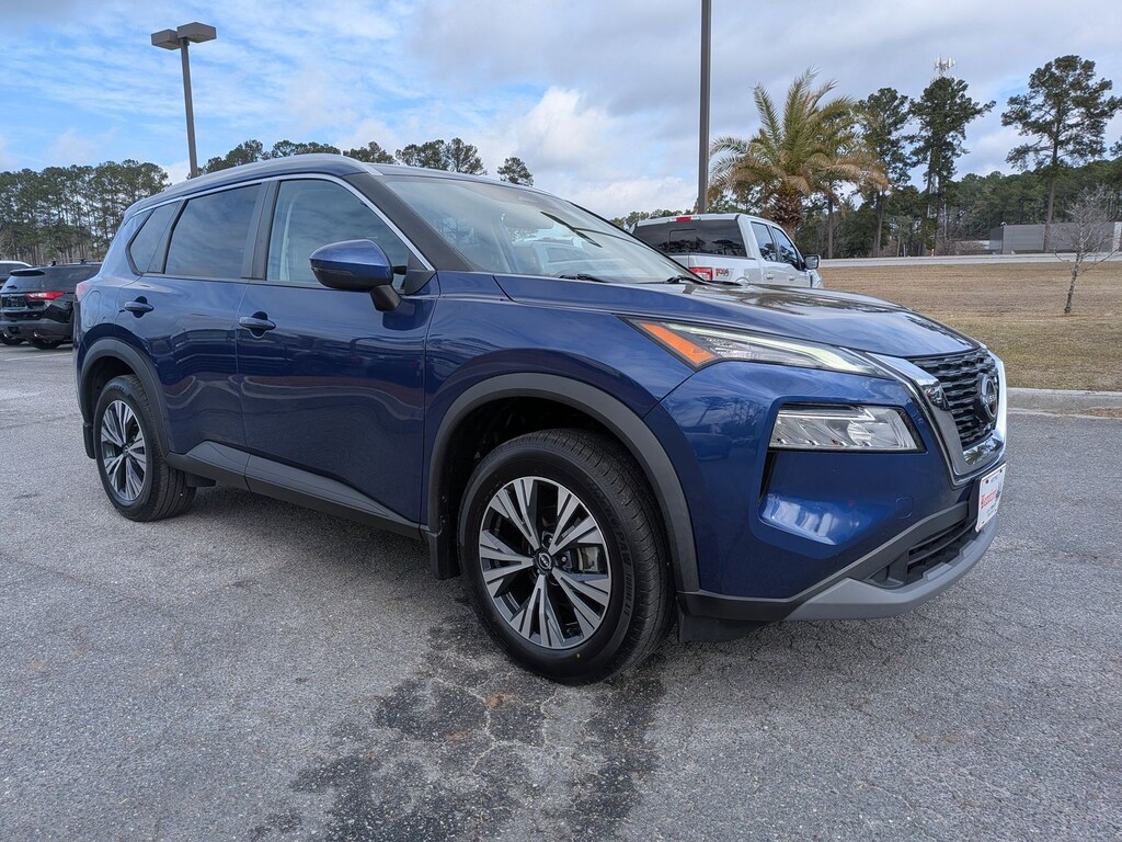 Used 2022 Nissan Rogue SV SUV