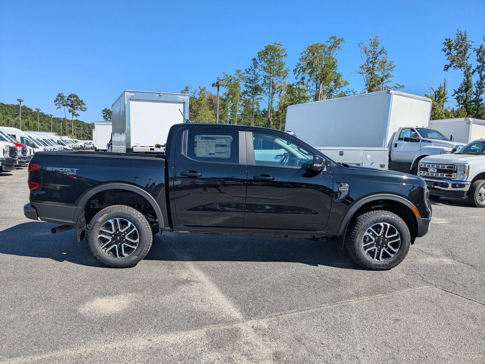 2025 Ford Ranger Lariat photo 3