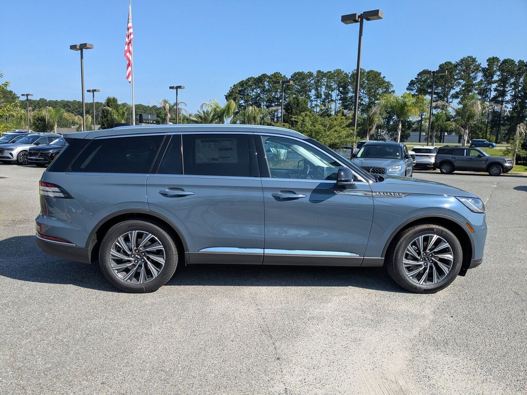 New 2025 Lincoln Aviator Premiere SUV