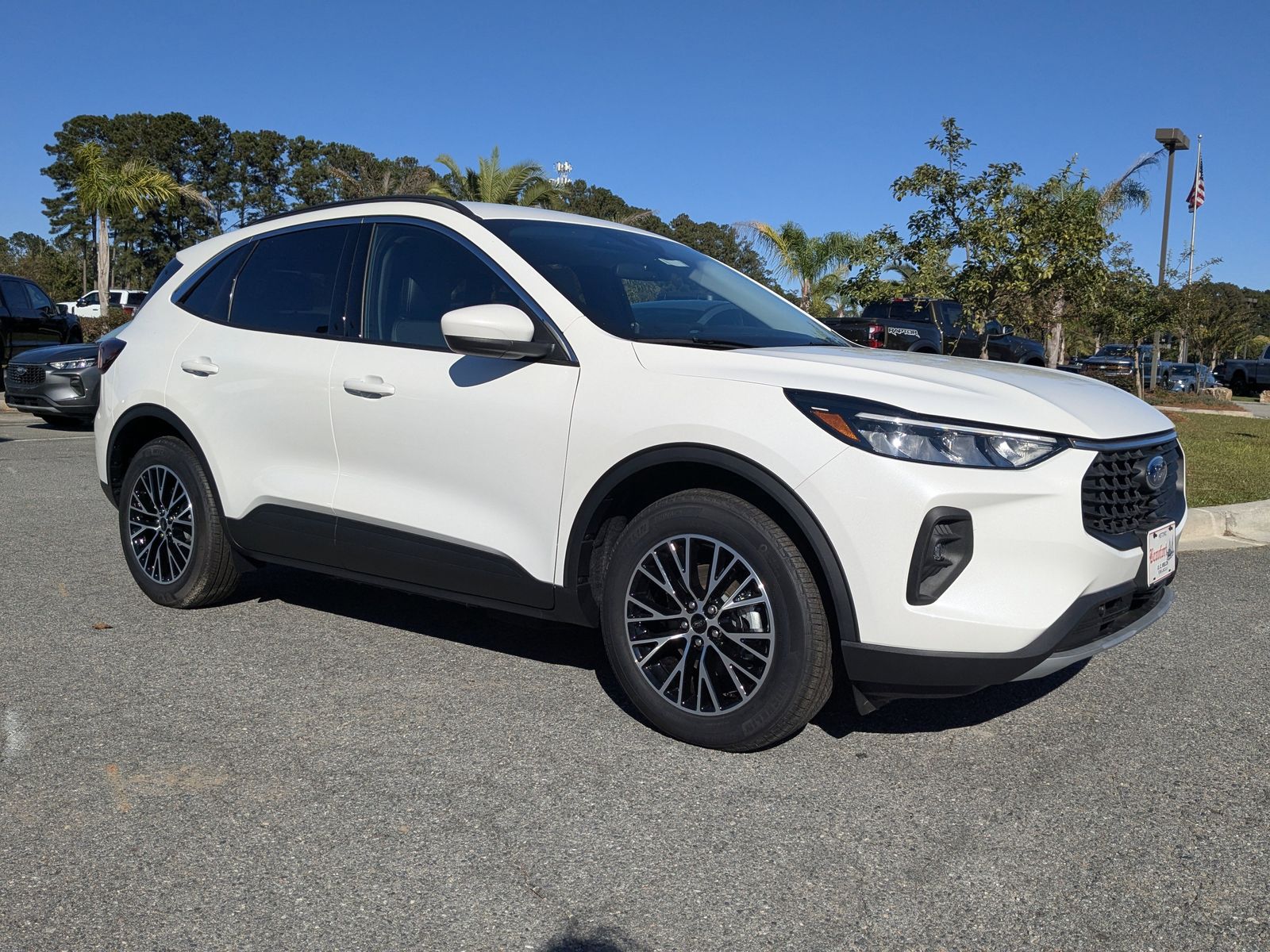 2024 Ford Escape Base photo 2