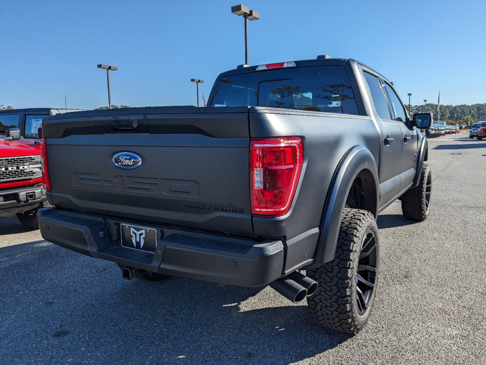2023 Ford F-150 photo 2