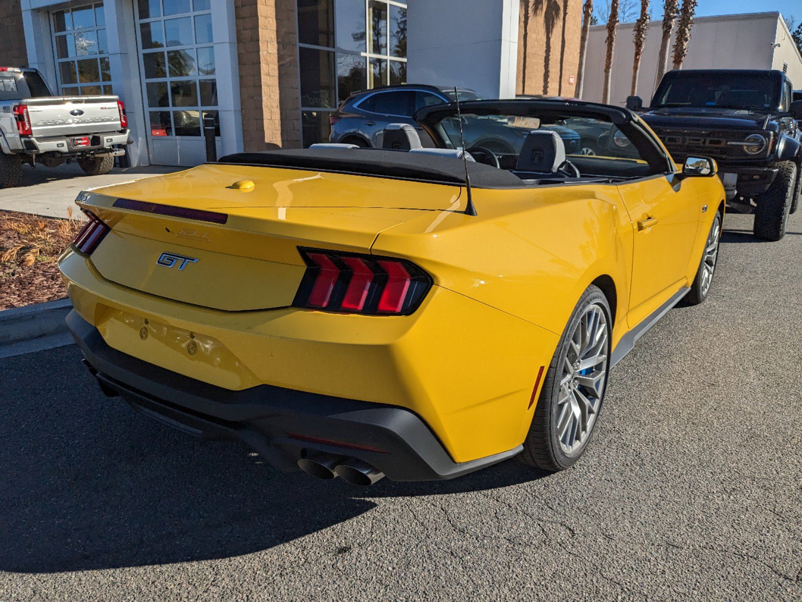 2024 Ford Mustang GT Premium Convertible photo 4