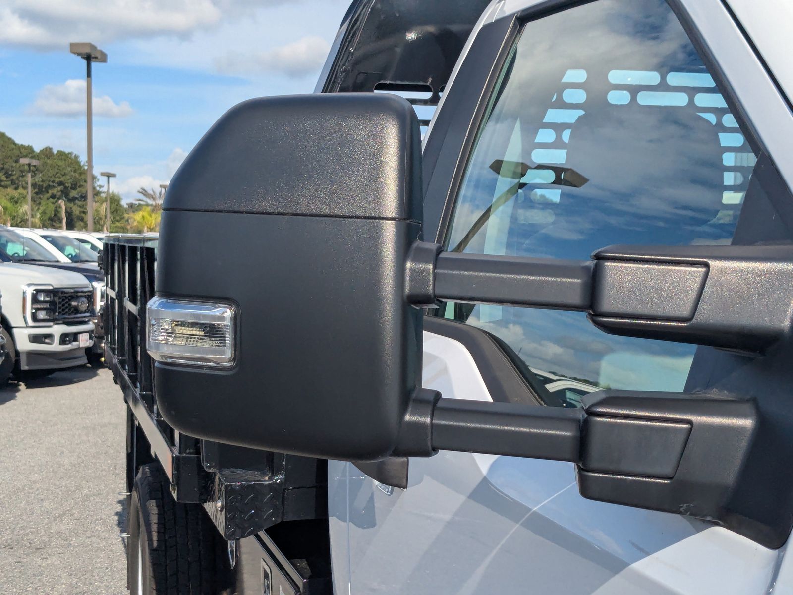 2024 Ford F-350 Super Duty Chassis Cab XL - Photo 13