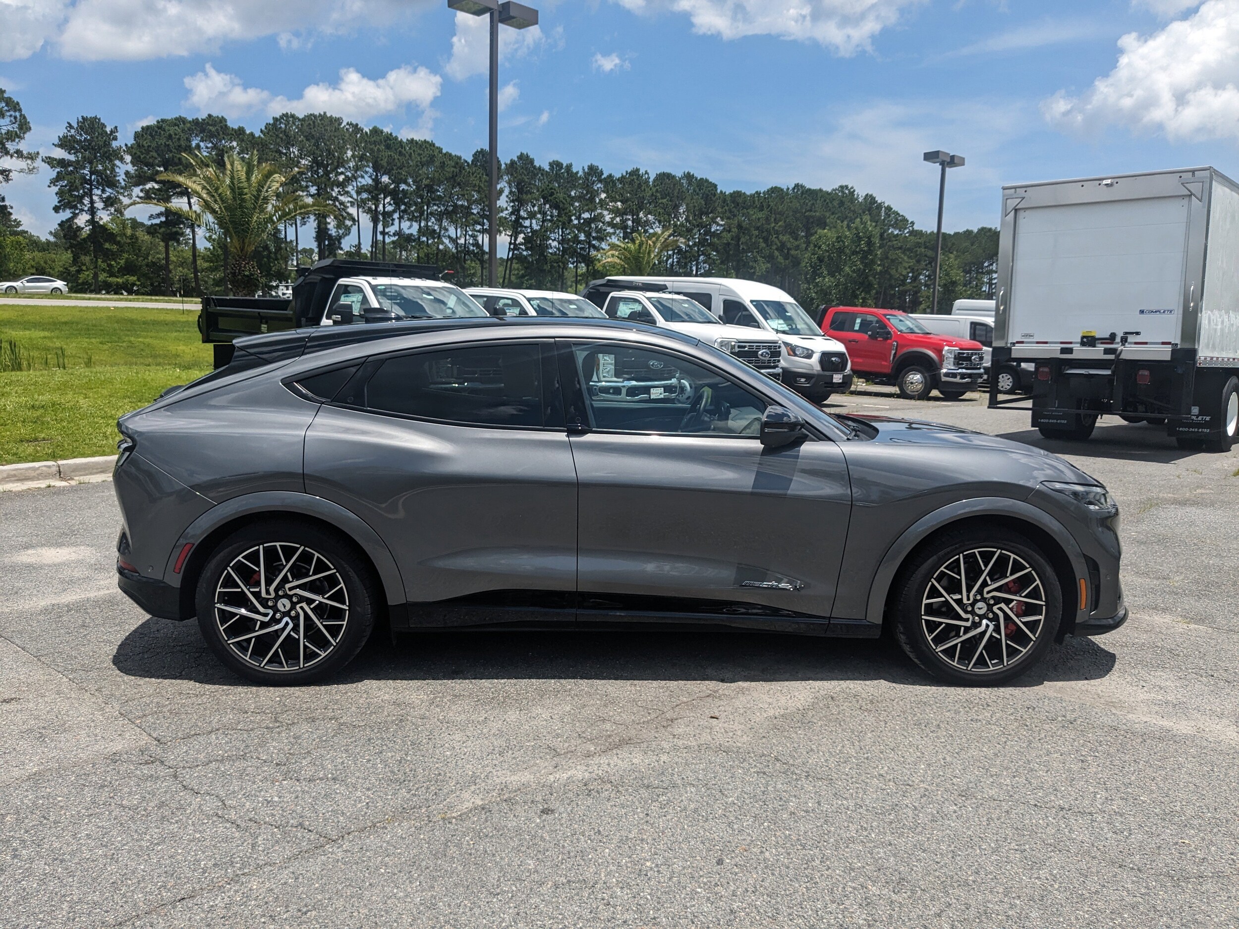 2023 Ford Mustang Mach-E GT photo 3