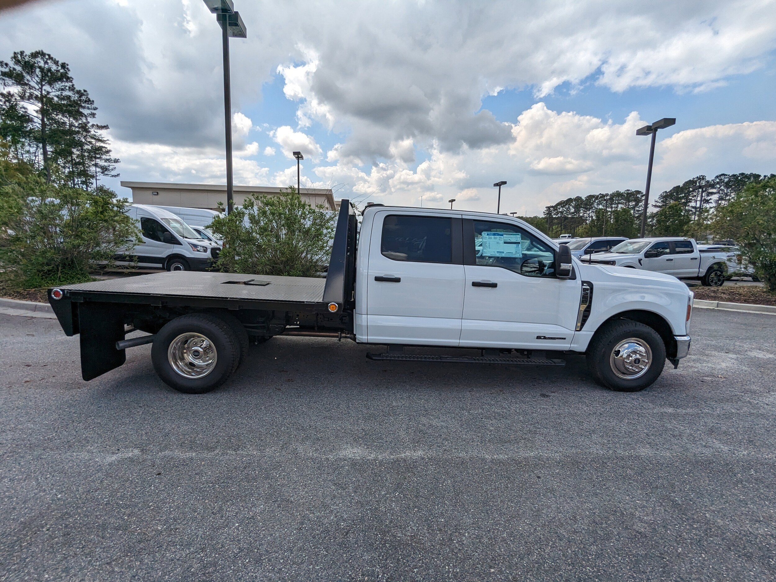 2024 Ford F-350 XL photo 2