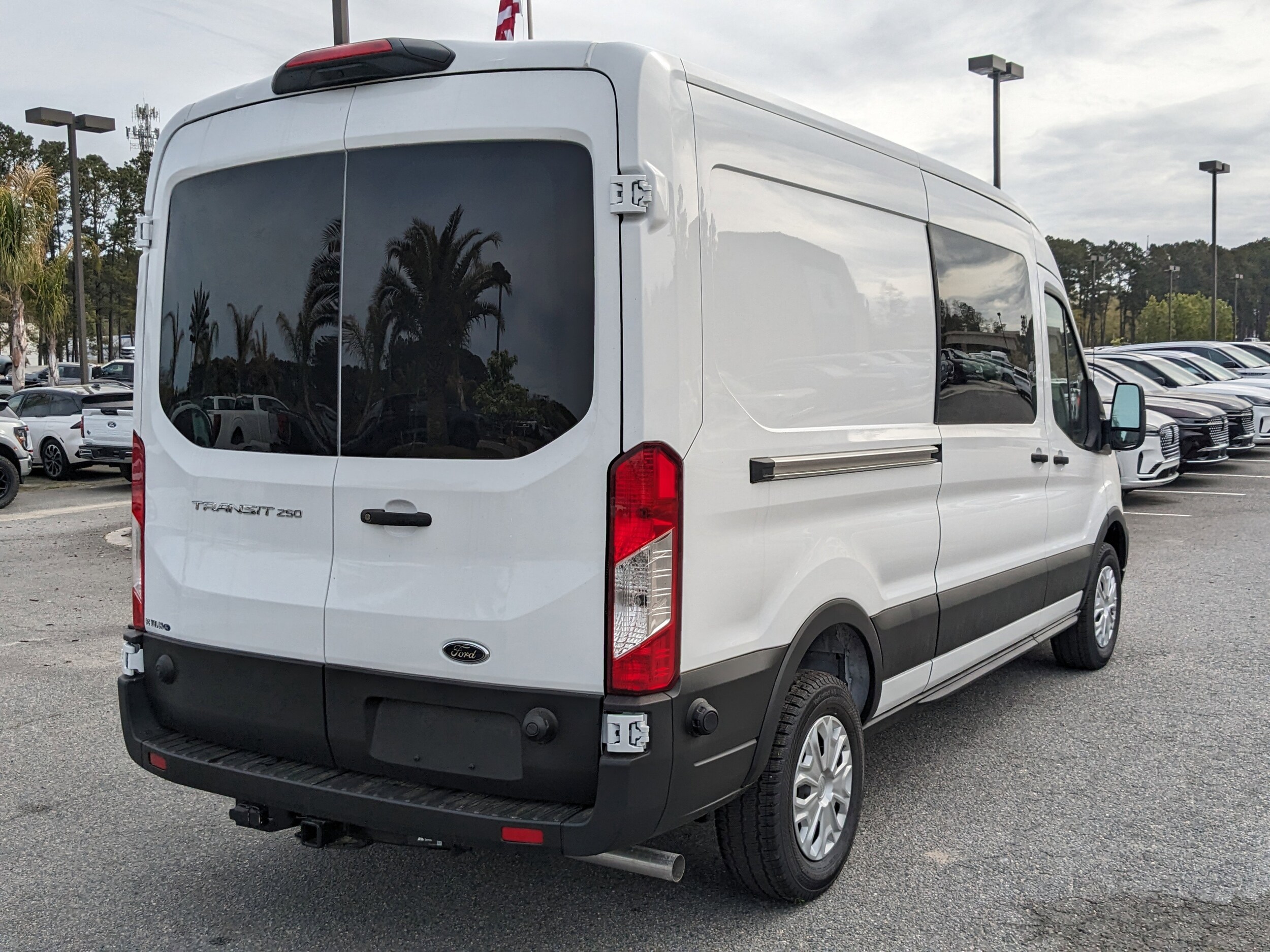 2024 Ford Transit photo 4