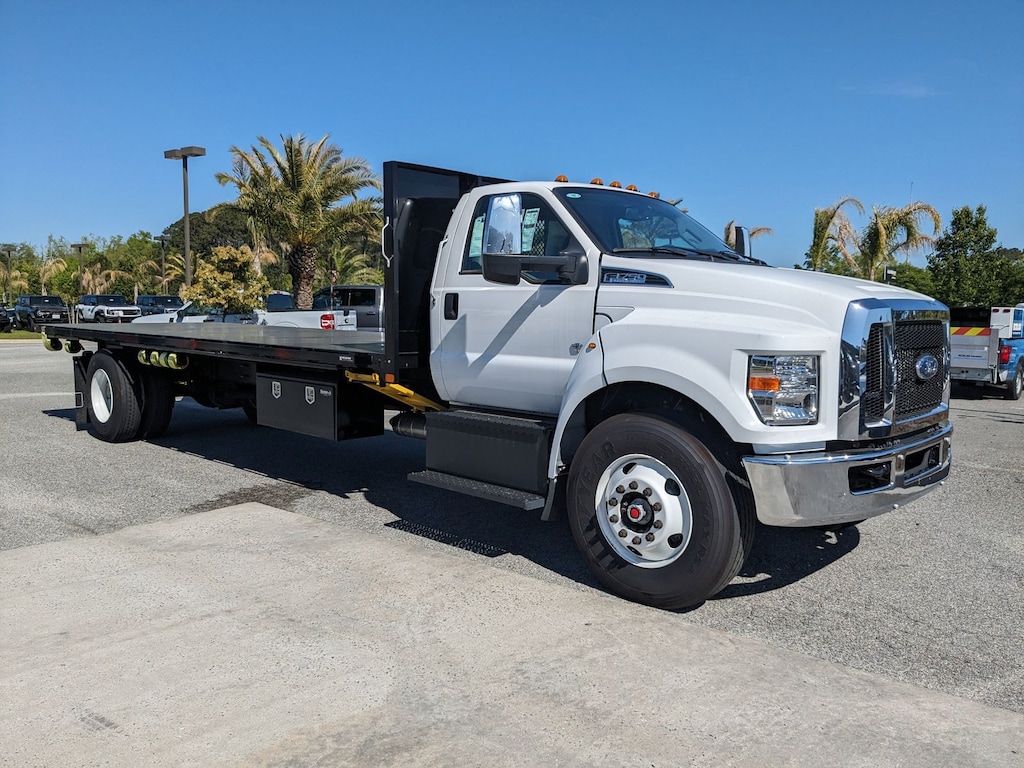 New 2025 Ford F-750 Gas Base Truck