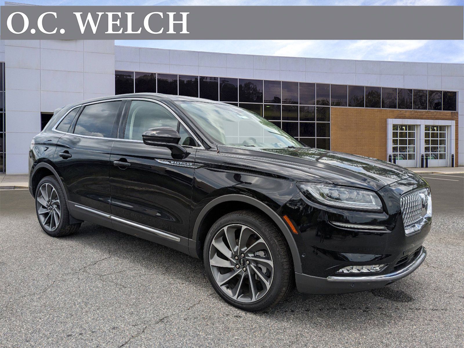 2023 Lincoln Nautilus Reserve's photo