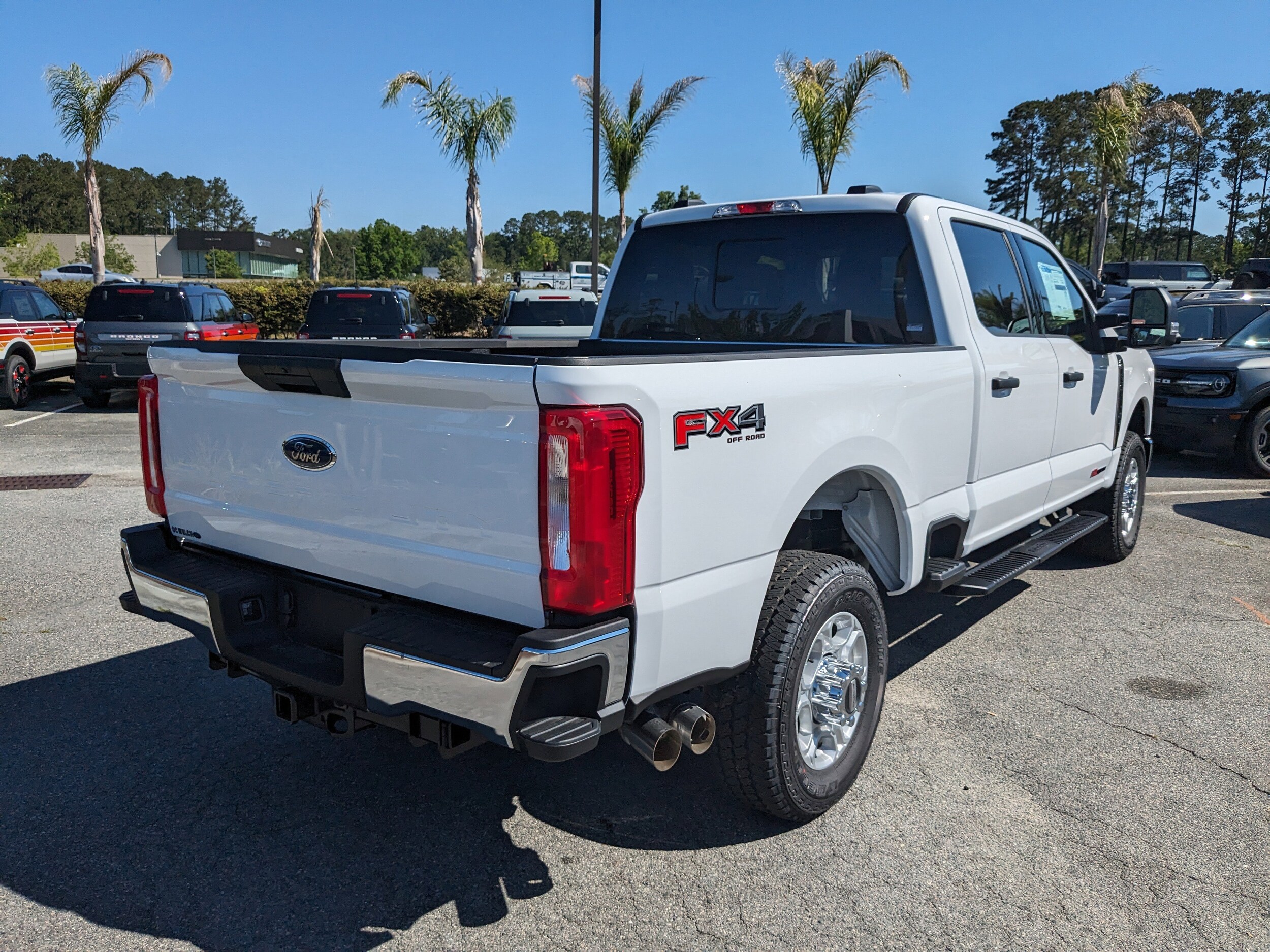 2025 Ford F-250 XLT photo 4