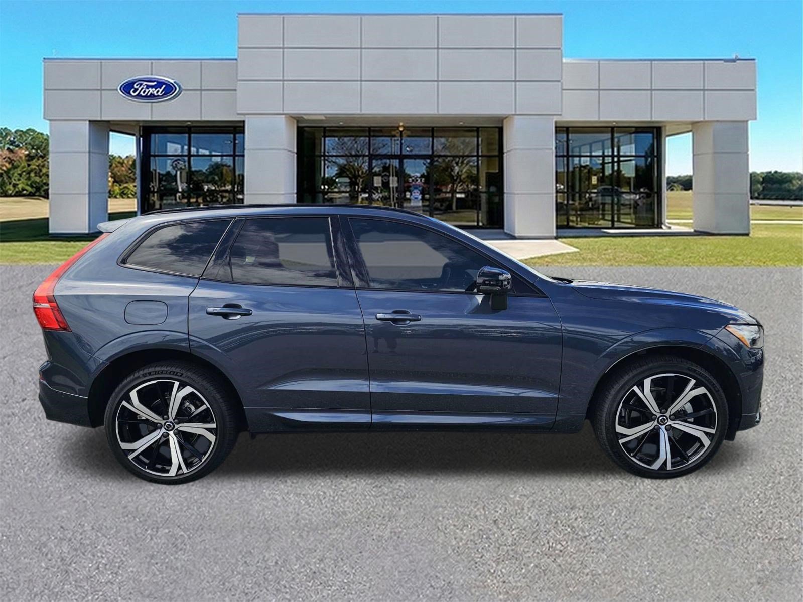 Certified 2024 Volvo XC60 B5 Ultimate Dark Theme SUV
