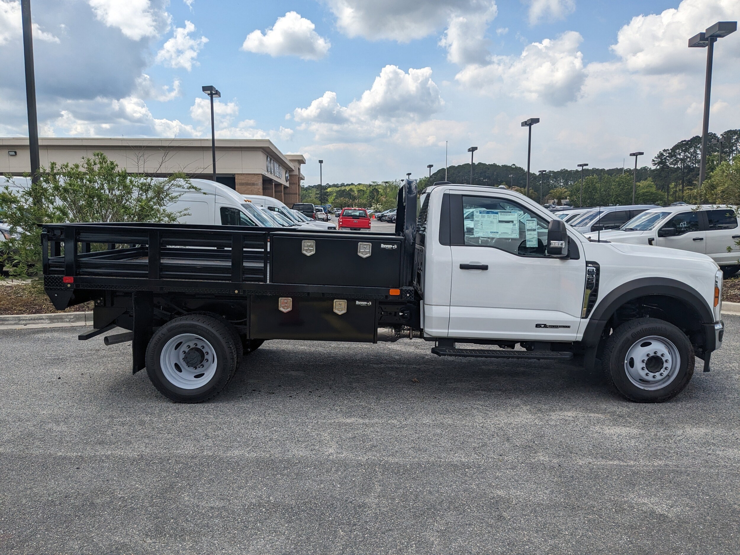 2024 Ford F-550 XL photo 2