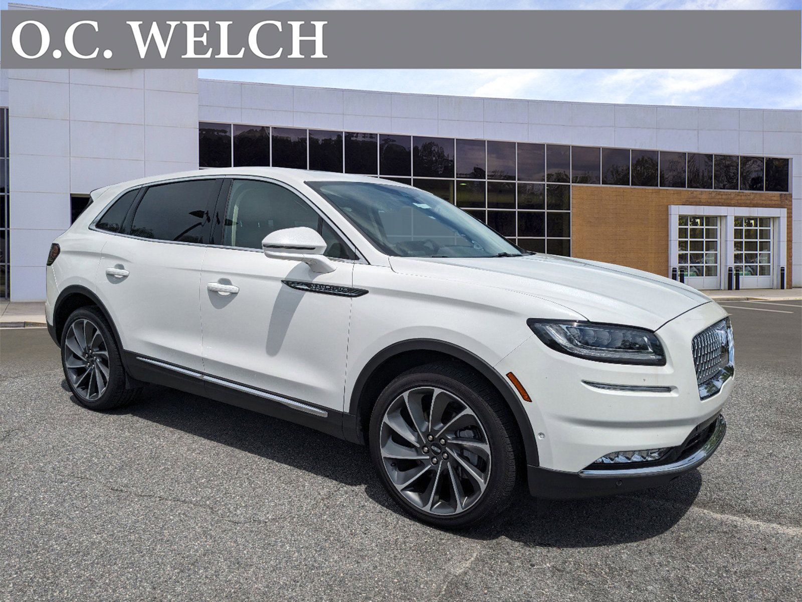 2023 Lincoln Nautilus Reserve's photo