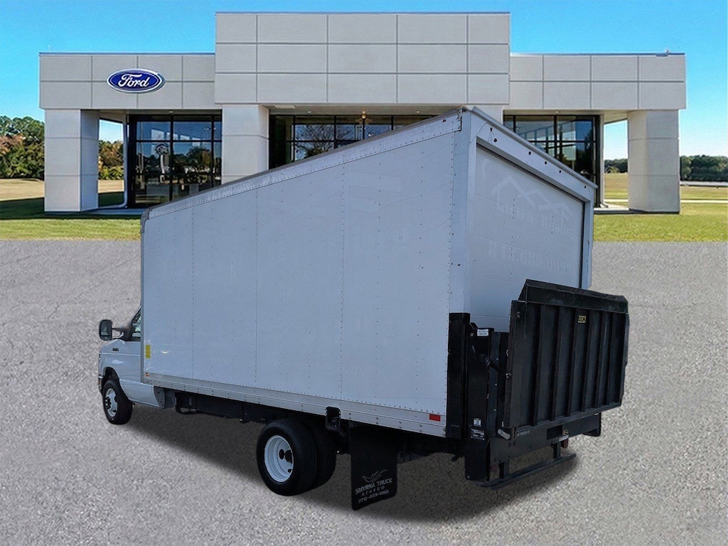 Certified 2023 Ford E-450 Cutaway Base Cab/Chassis