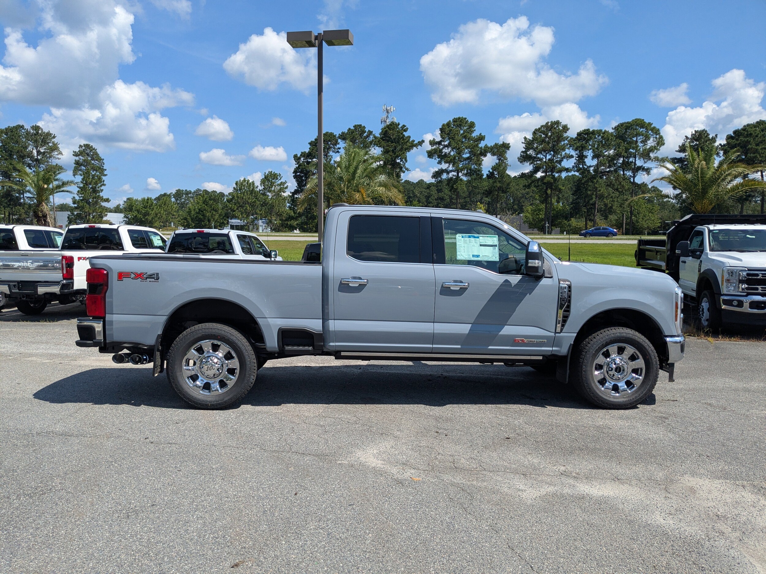 2025 Ford F-250 King Ranch photo 2