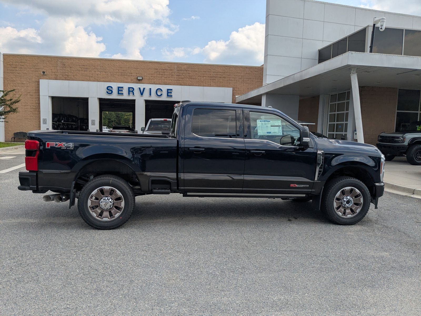 2025 Ford F-250 King Ranch photo 3