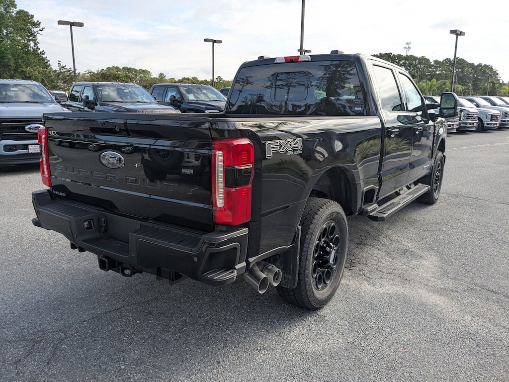 New 2025 Ford F-350 Lariat Truck