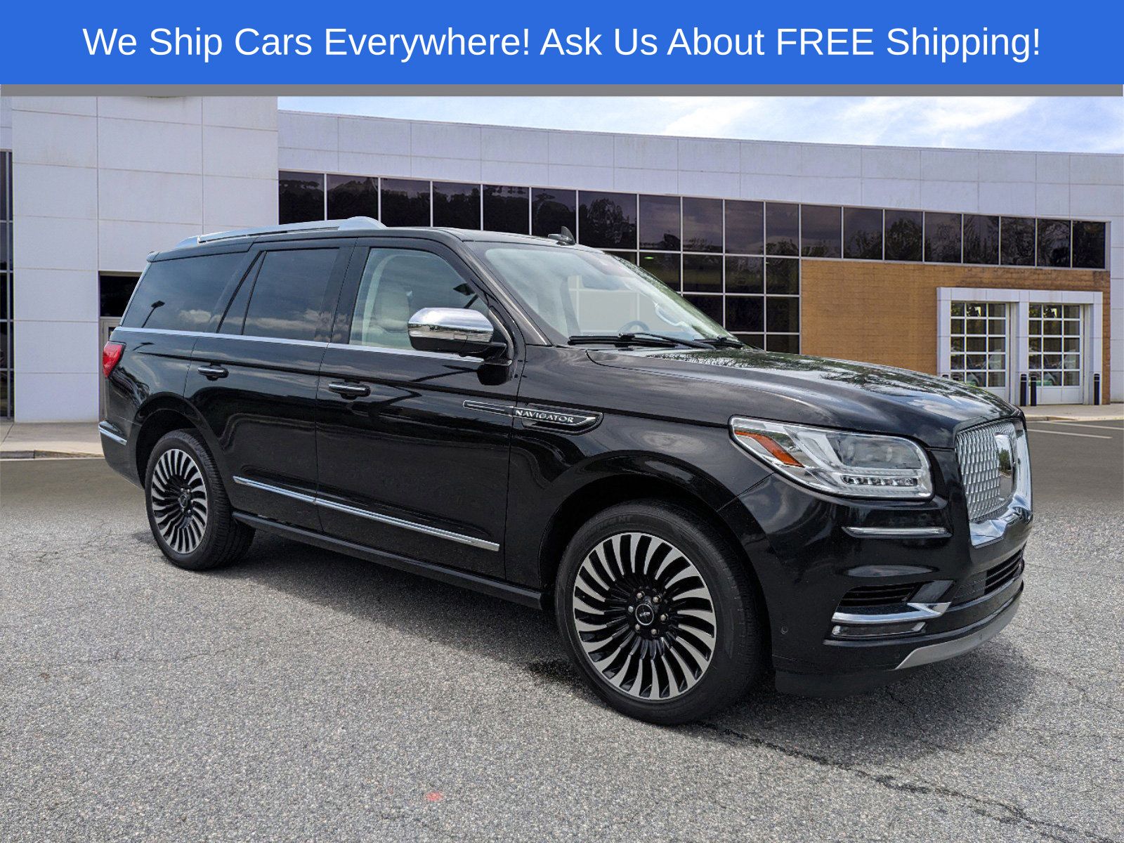 2021 Lincoln Navigator Black Label's photo