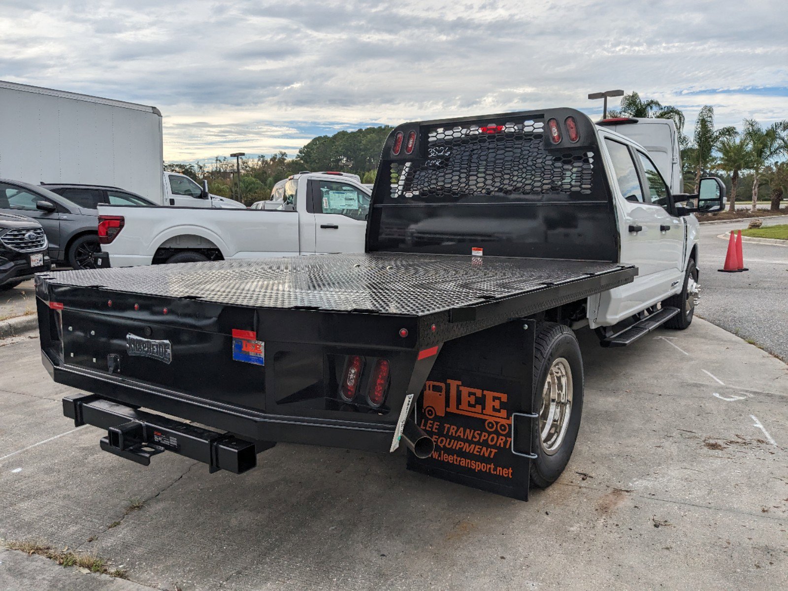 2024 Ford F-350 XL photo 4