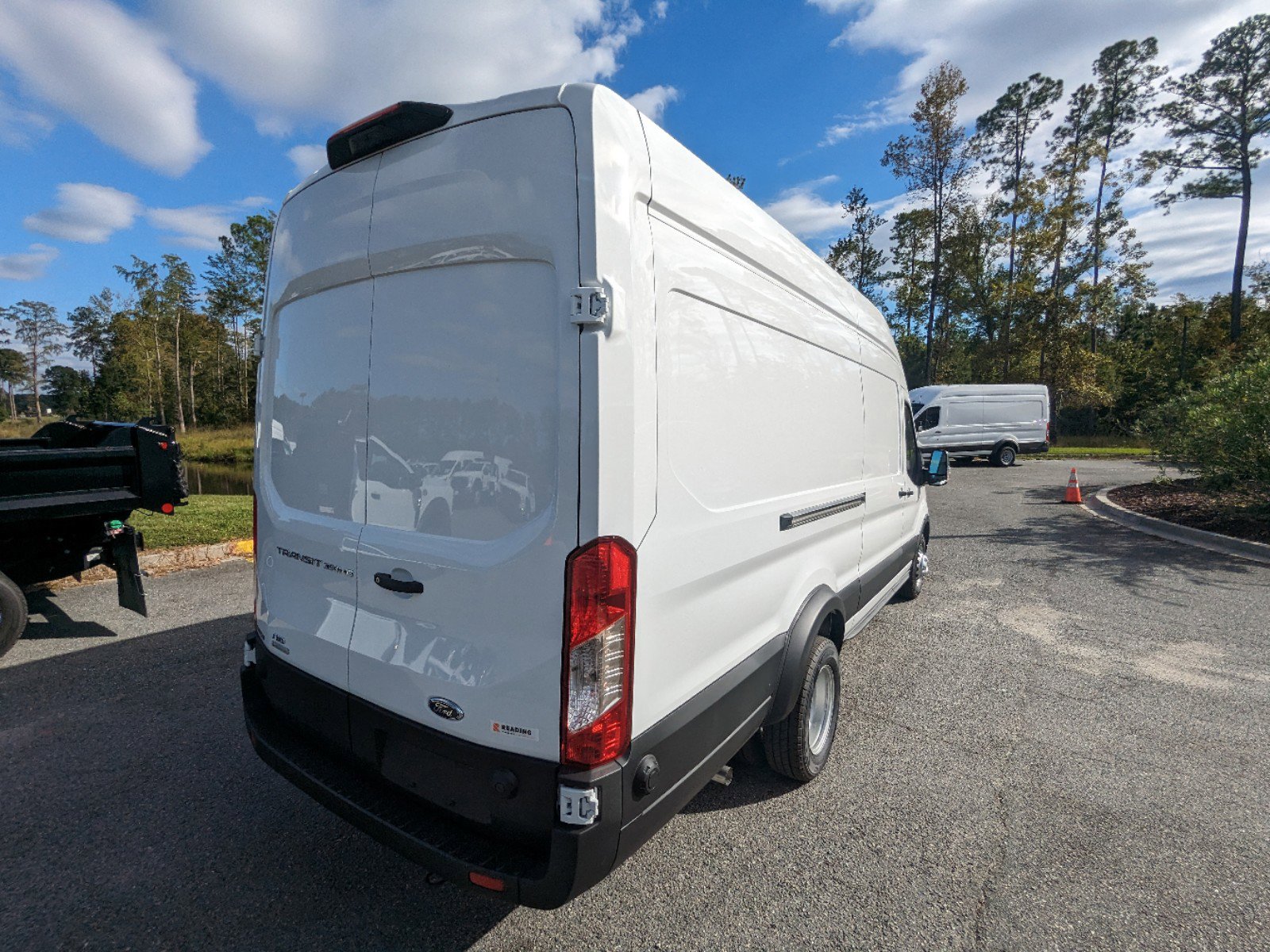 2024 Ford Transit photo 4