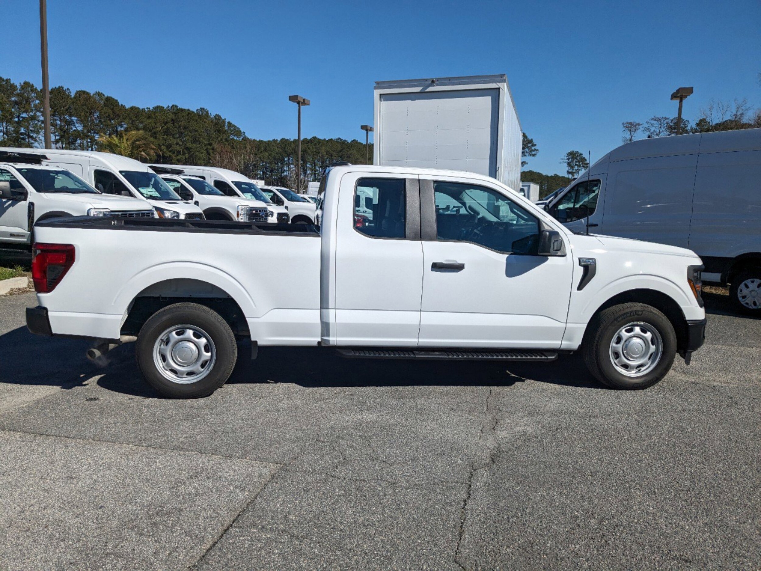 2024 Ford F-150 XL photo 3