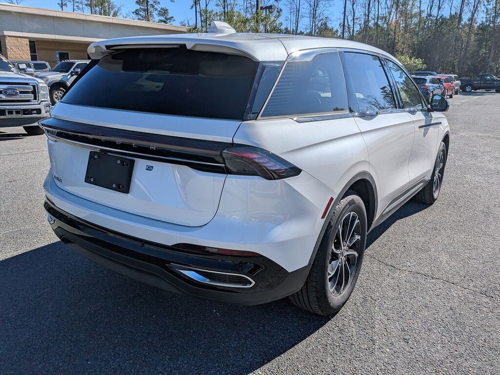 New 2026 Lincoln Nautilus Premiere SUV