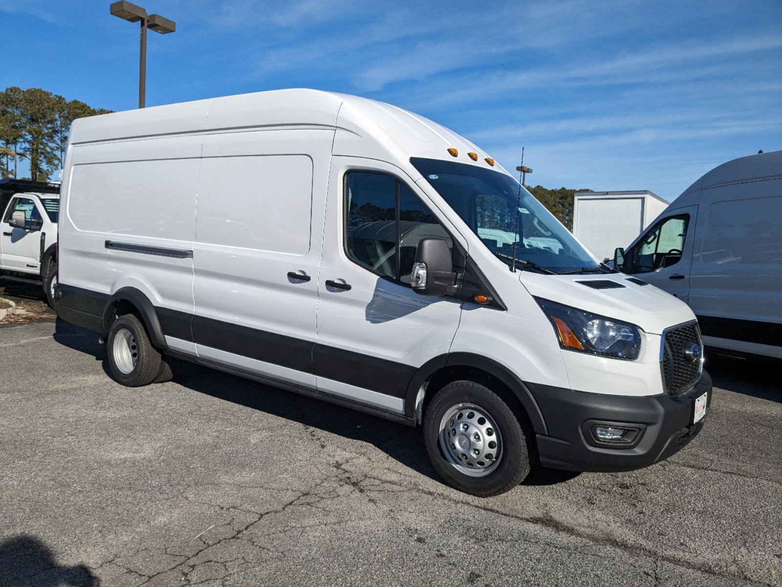 2024 Ford Transit photo 2