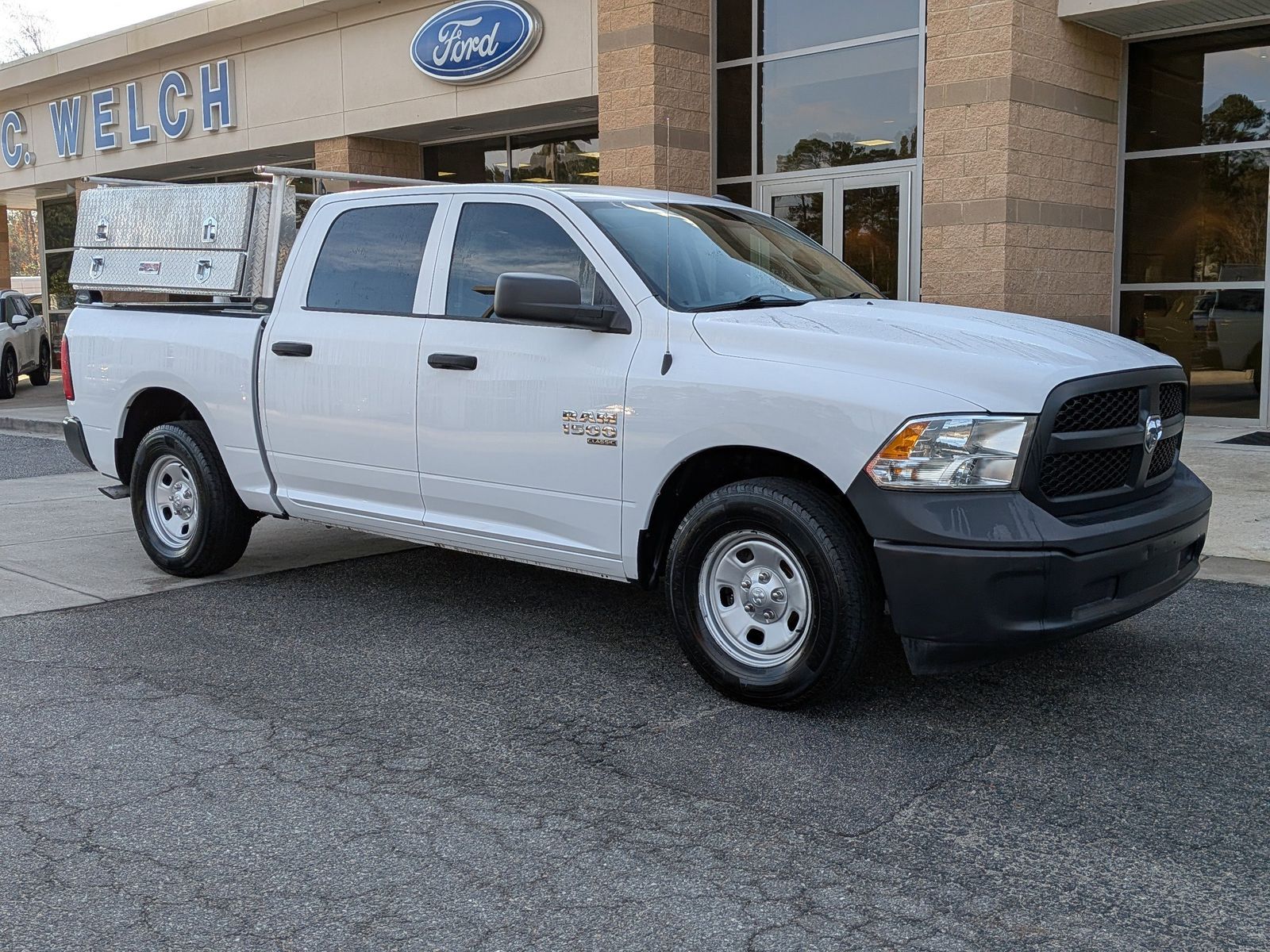 2021 Ram 1500 Classic Tradesman photo 2