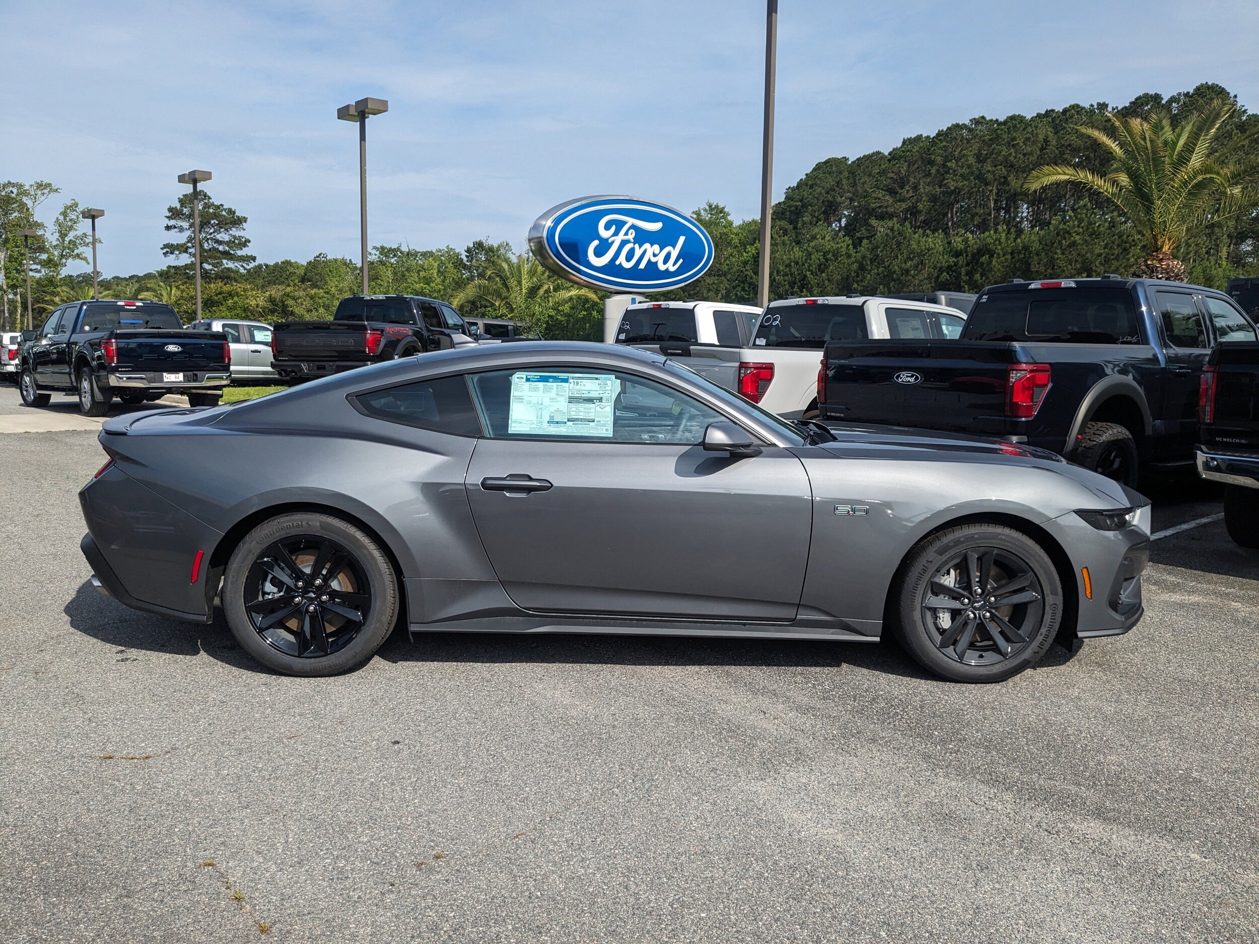 2025 Ford Mustang GT photo 3