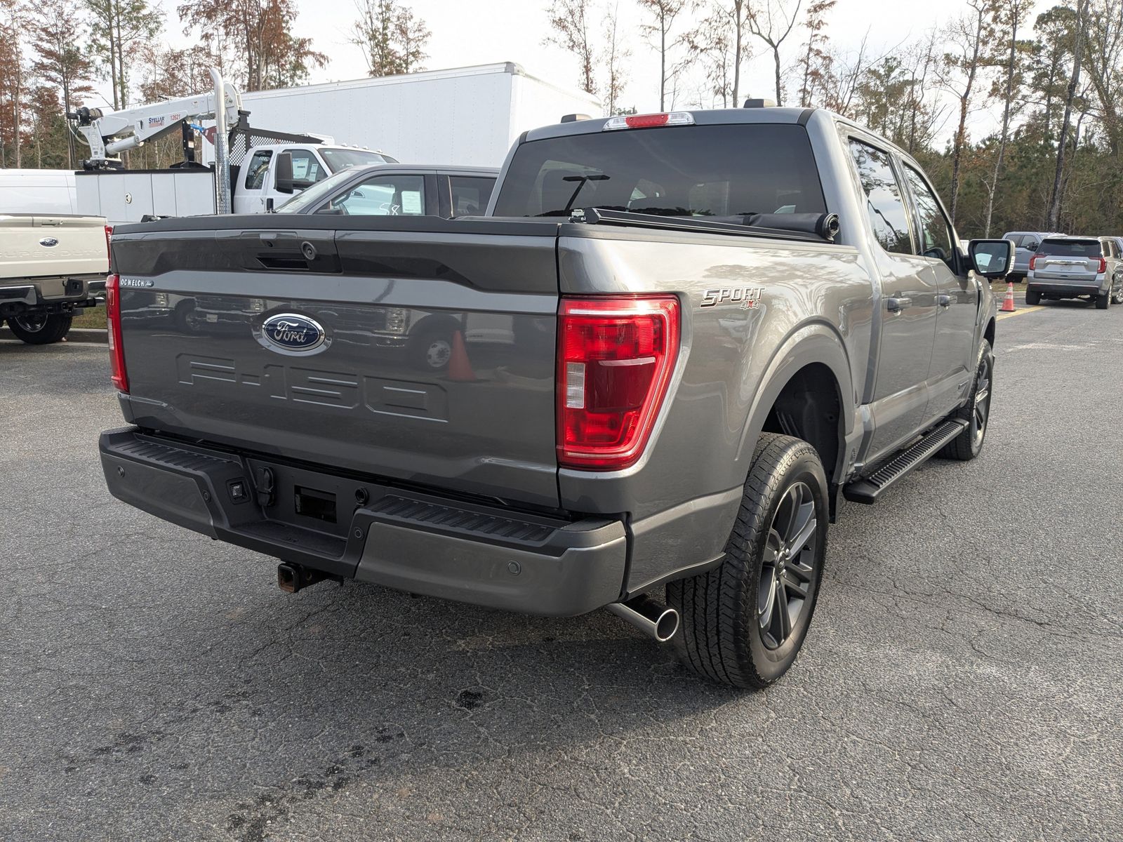 2023 Ford F-150 XLT photo 4
