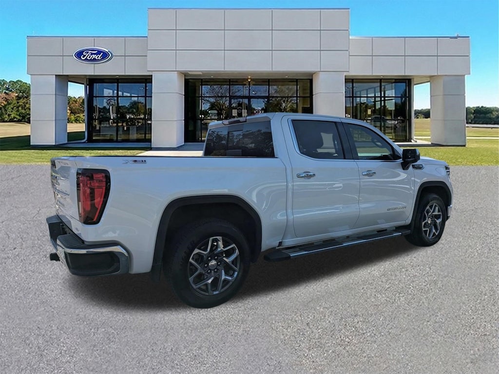 Used 2024 GMC Sierra 1500 SLT Truck