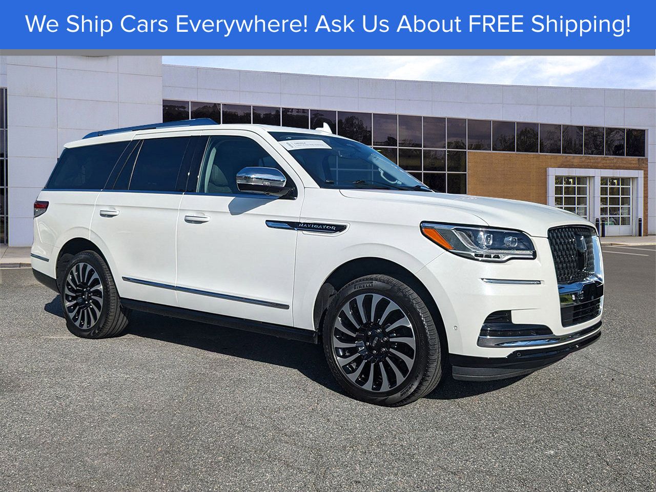 2023 Lincoln Navigator Black Label's photo