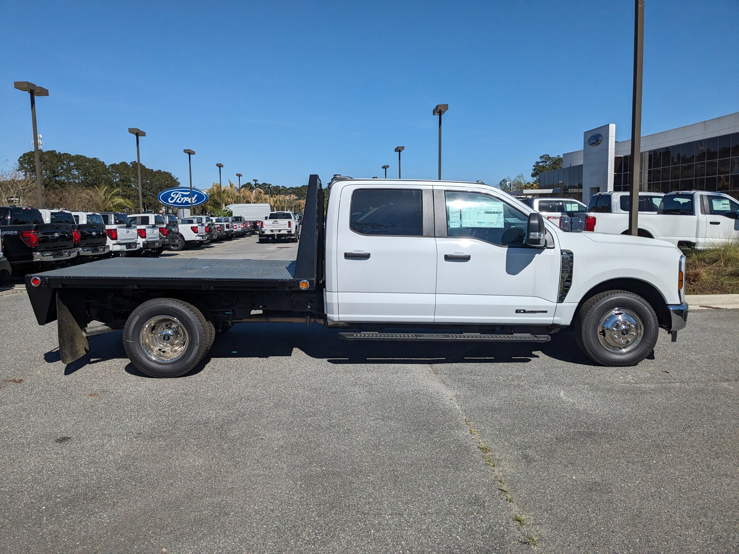 2024 Ford F-350 XL photo 2