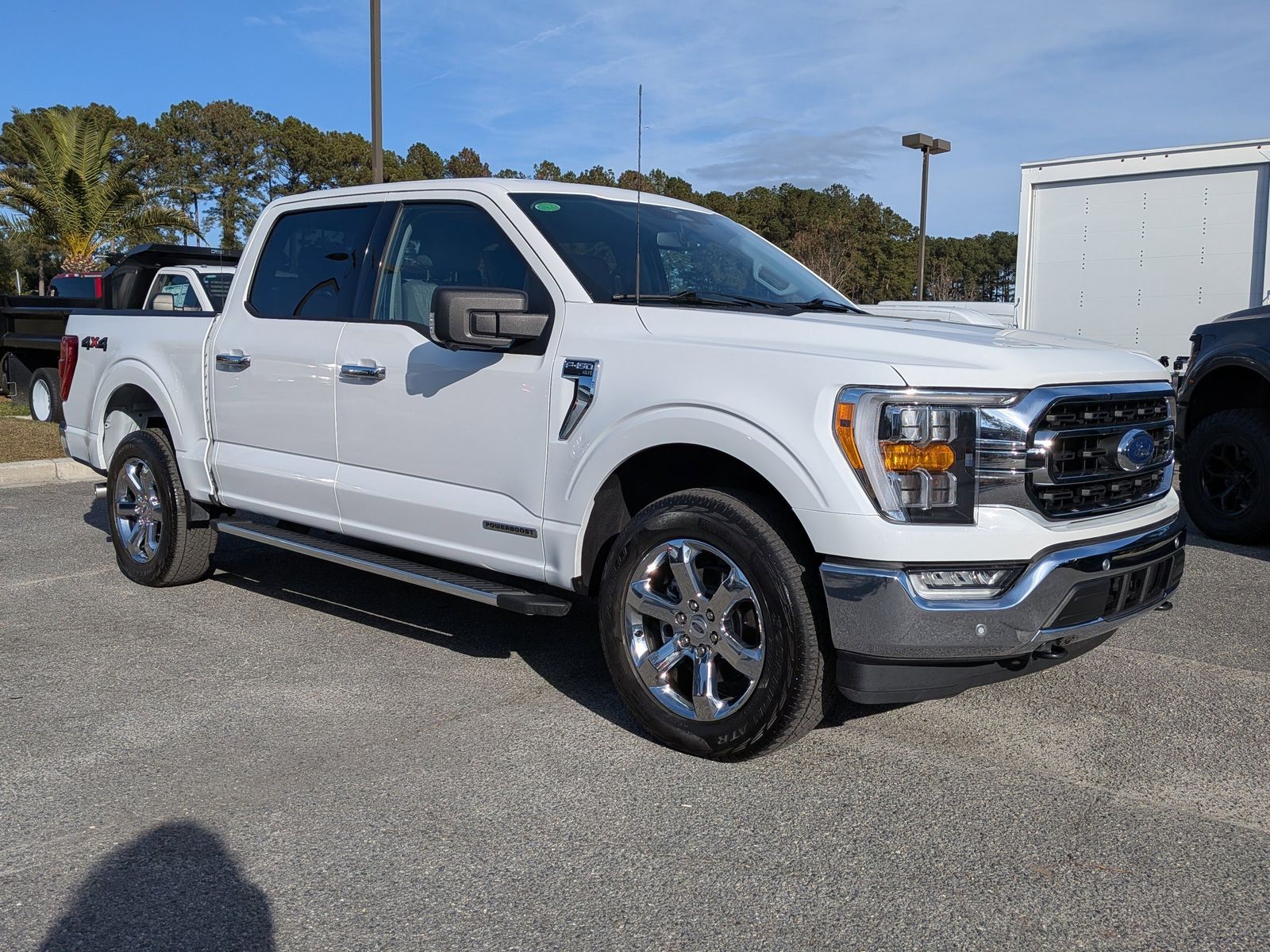 2023 Ford F-150 XLT photo 2