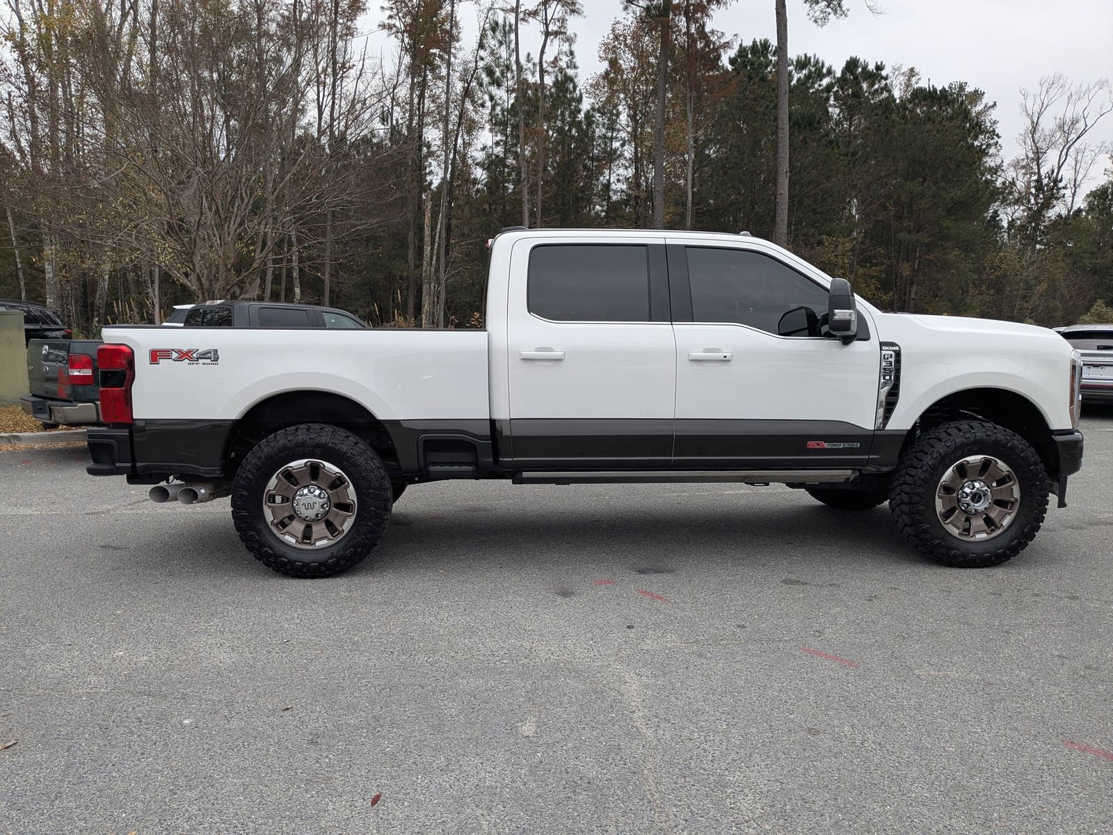 2024 Ford F-350 King Ranch photo 2