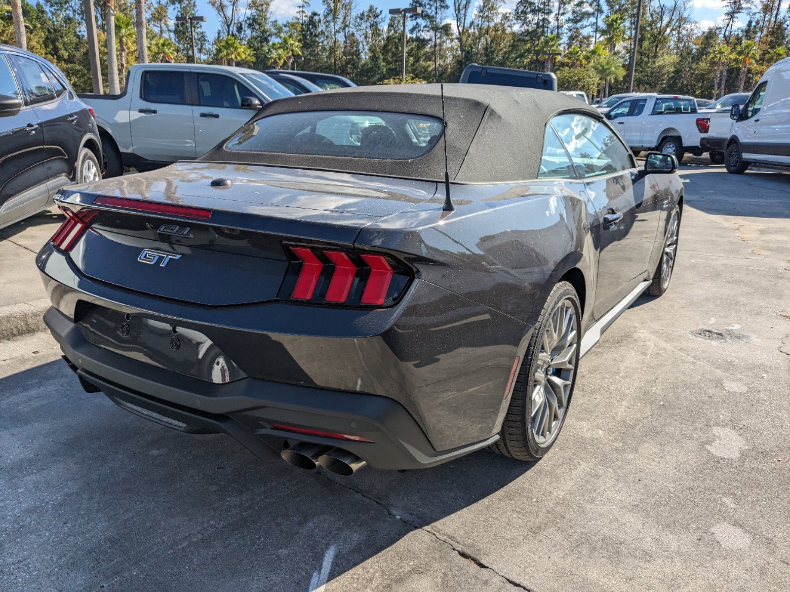 2024 Ford Mustang GT Premium Convertible photo 4