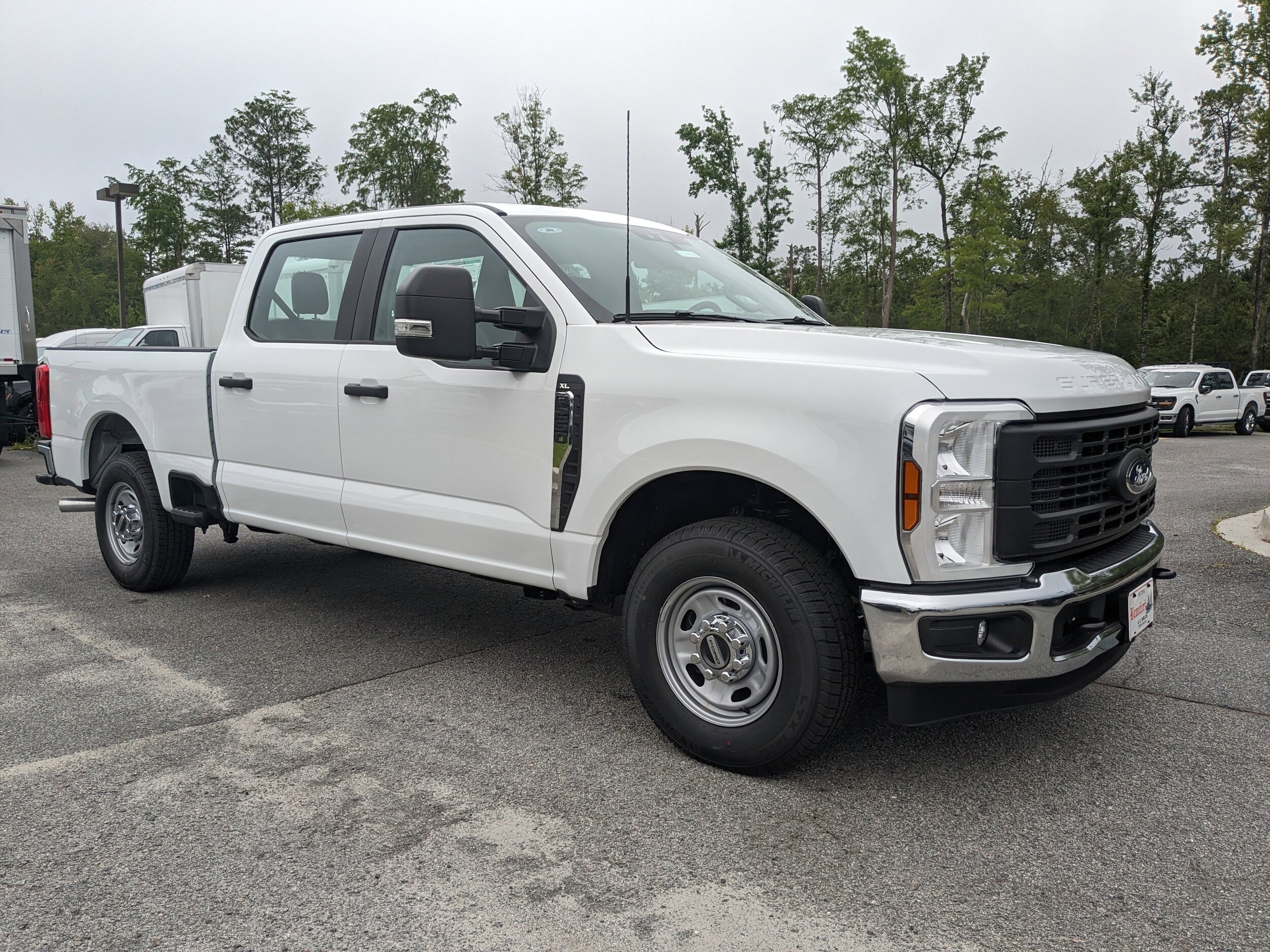 2025 Ford F-250 XL photo 2