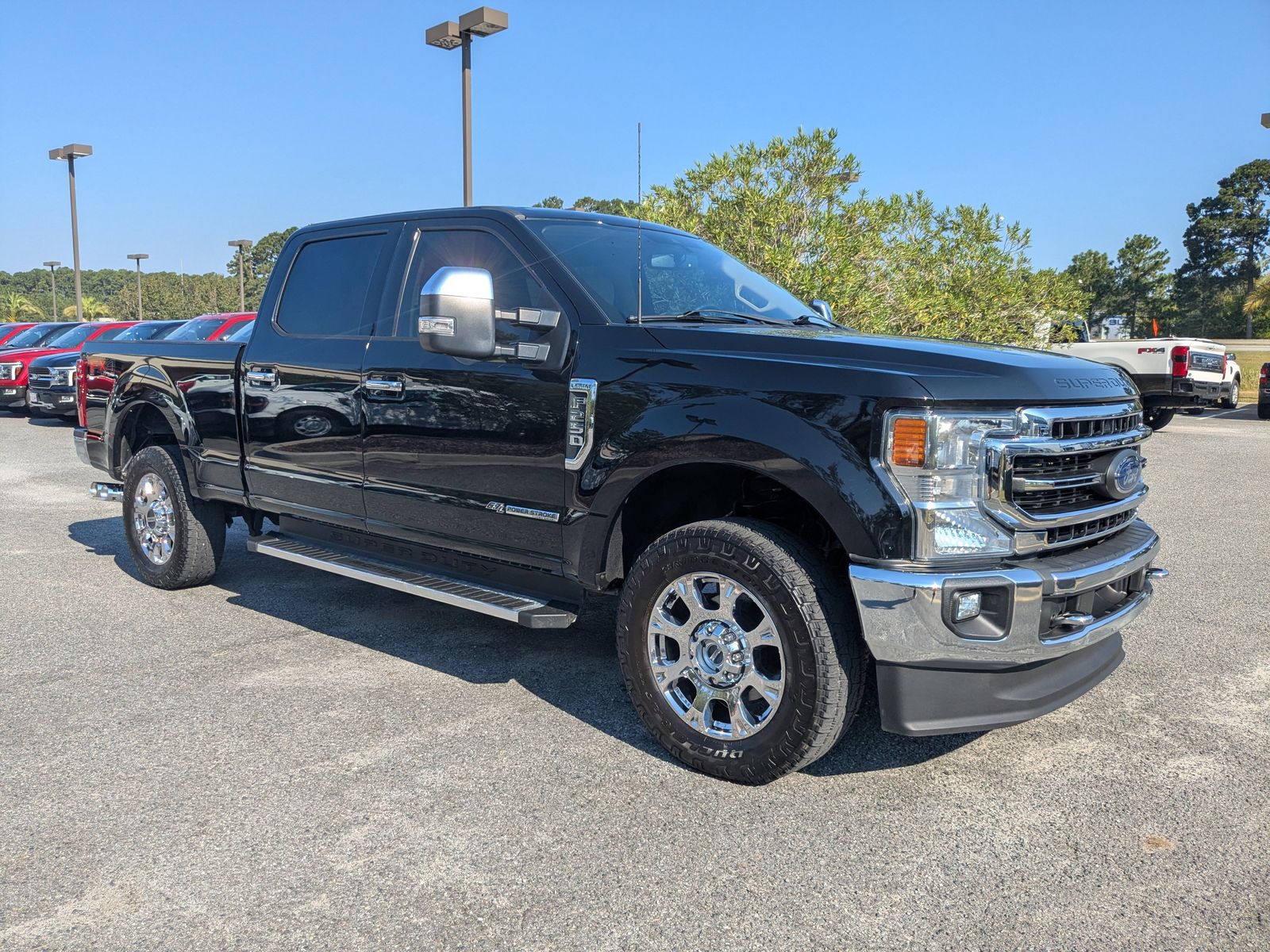 2022 Ford F-250 Lariat photo 2