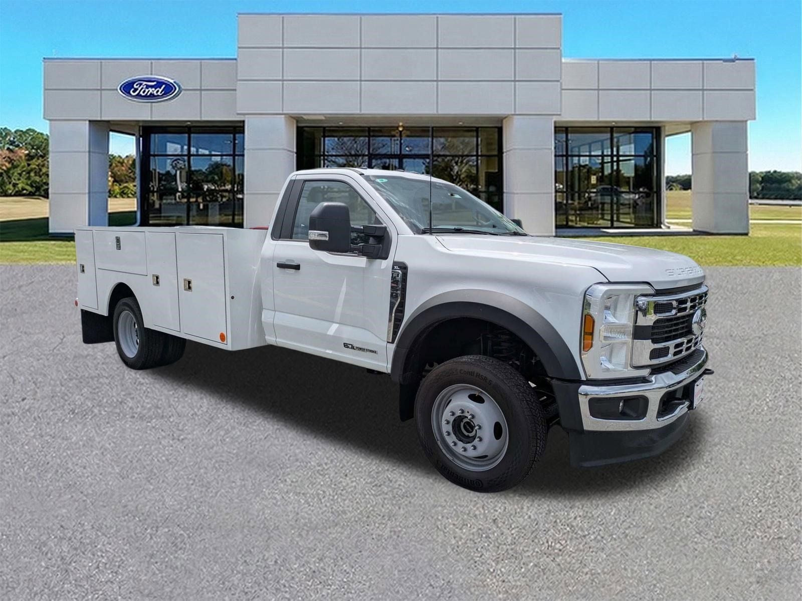 2026 Ford F-450 XL 4x4 Regular Cab 169-In DRW's photo