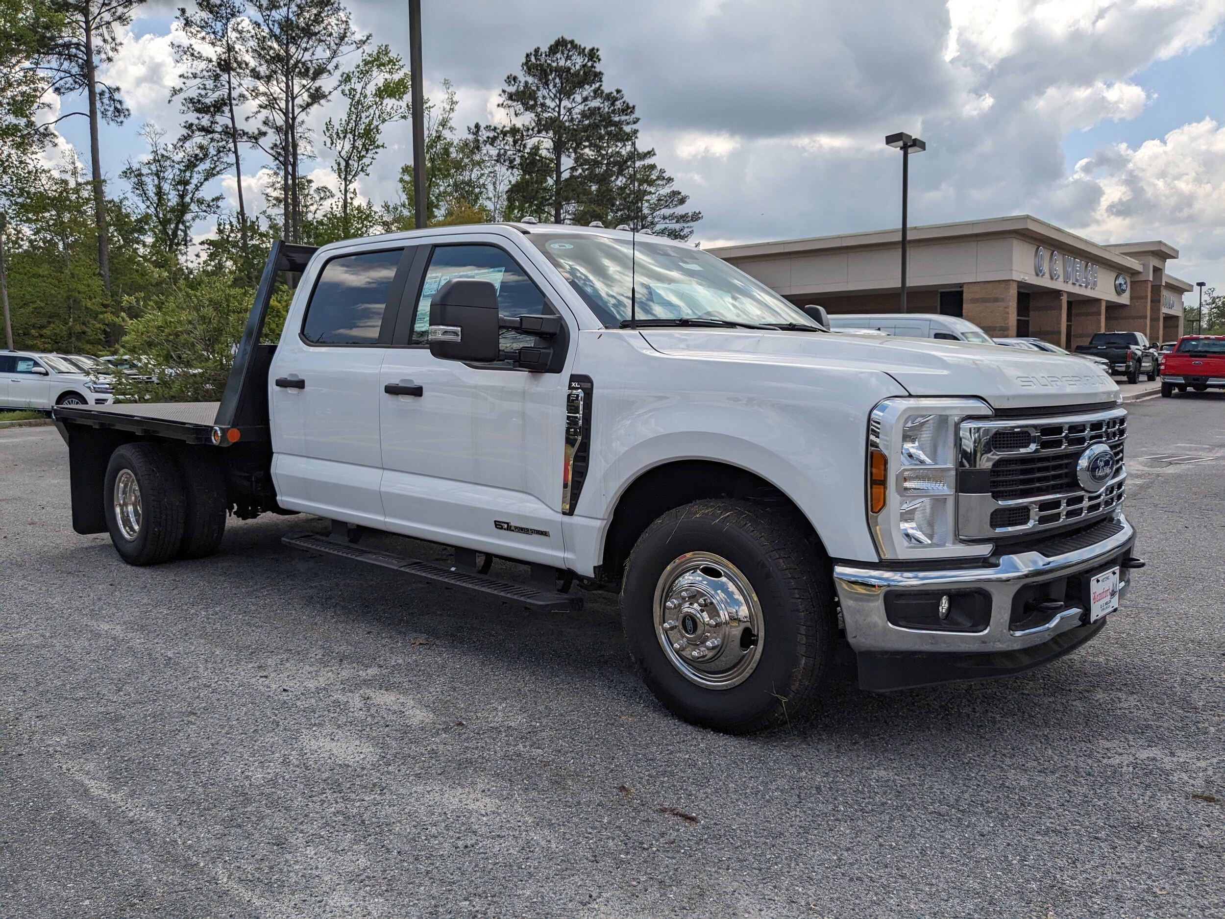 2024 Ford F-350 XL photo 2